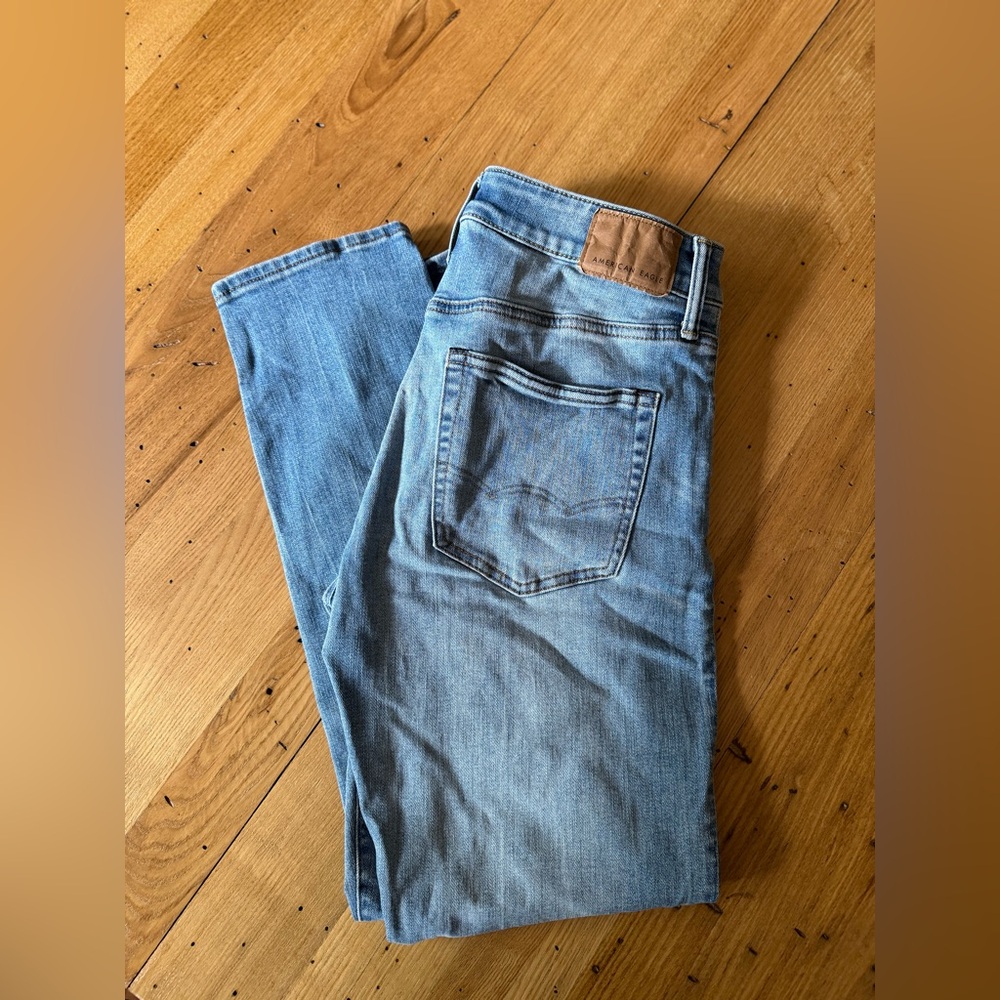 American Eagle Outfitters Men’s 36x30 Athletic Fit jeans EUC